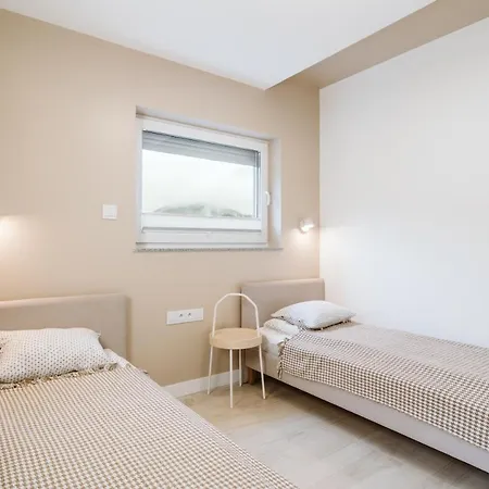 Appartement Rentes16 *