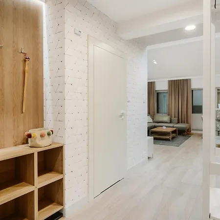 Rentes16 Apartment *
