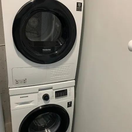 Rentes16 דירה *