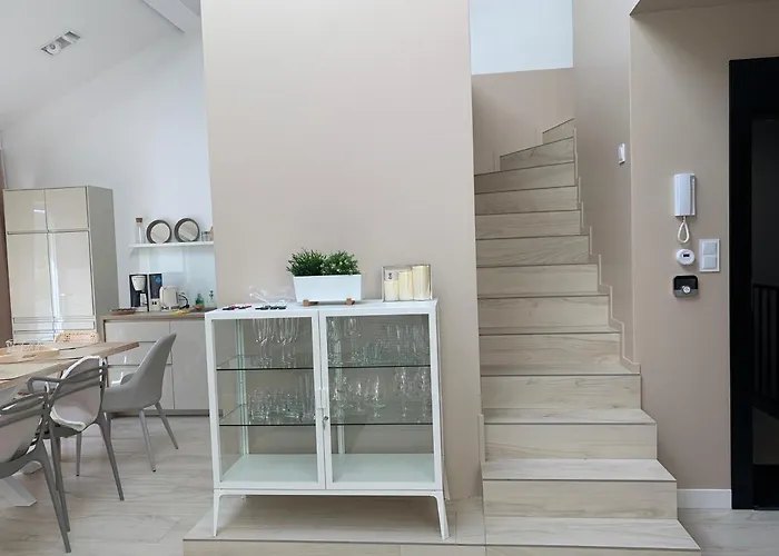 Rentes16 דירה שצ'צ'ירק