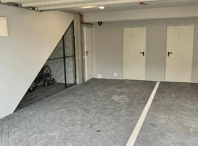 Rentes16 דירה שצ'צ'ירק